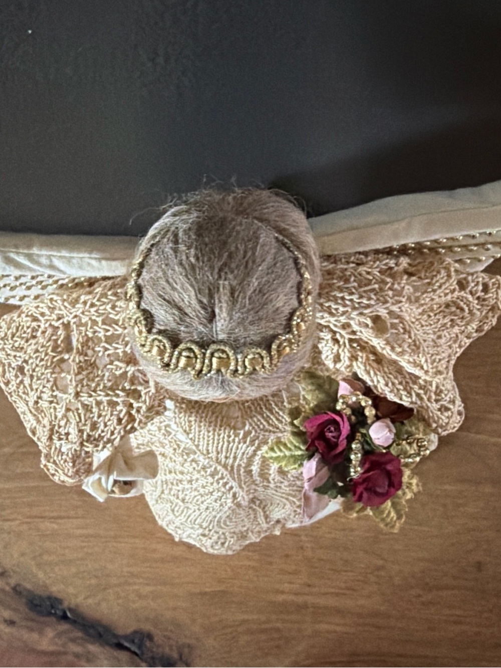 Vintage Pine Baroness Handmade Lace Angel Tree Topper Christmas Cottage Granny - Picture 4 of 7
